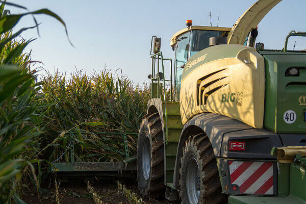 JOSILIAC Maschine während der Ernte