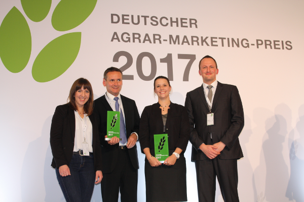 JOSERA Marketingmitarbeiter erhalten Marketingpreis 2017